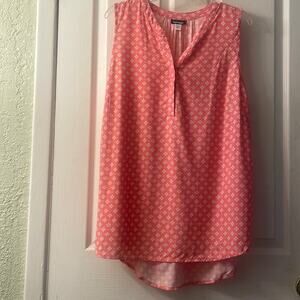 Coral and White Sleeveless V-Neck flower print tunic blouse Size XL NWT